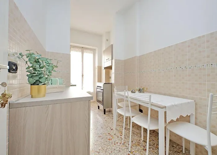 Domus 68 - With Terrace Appartement Rome